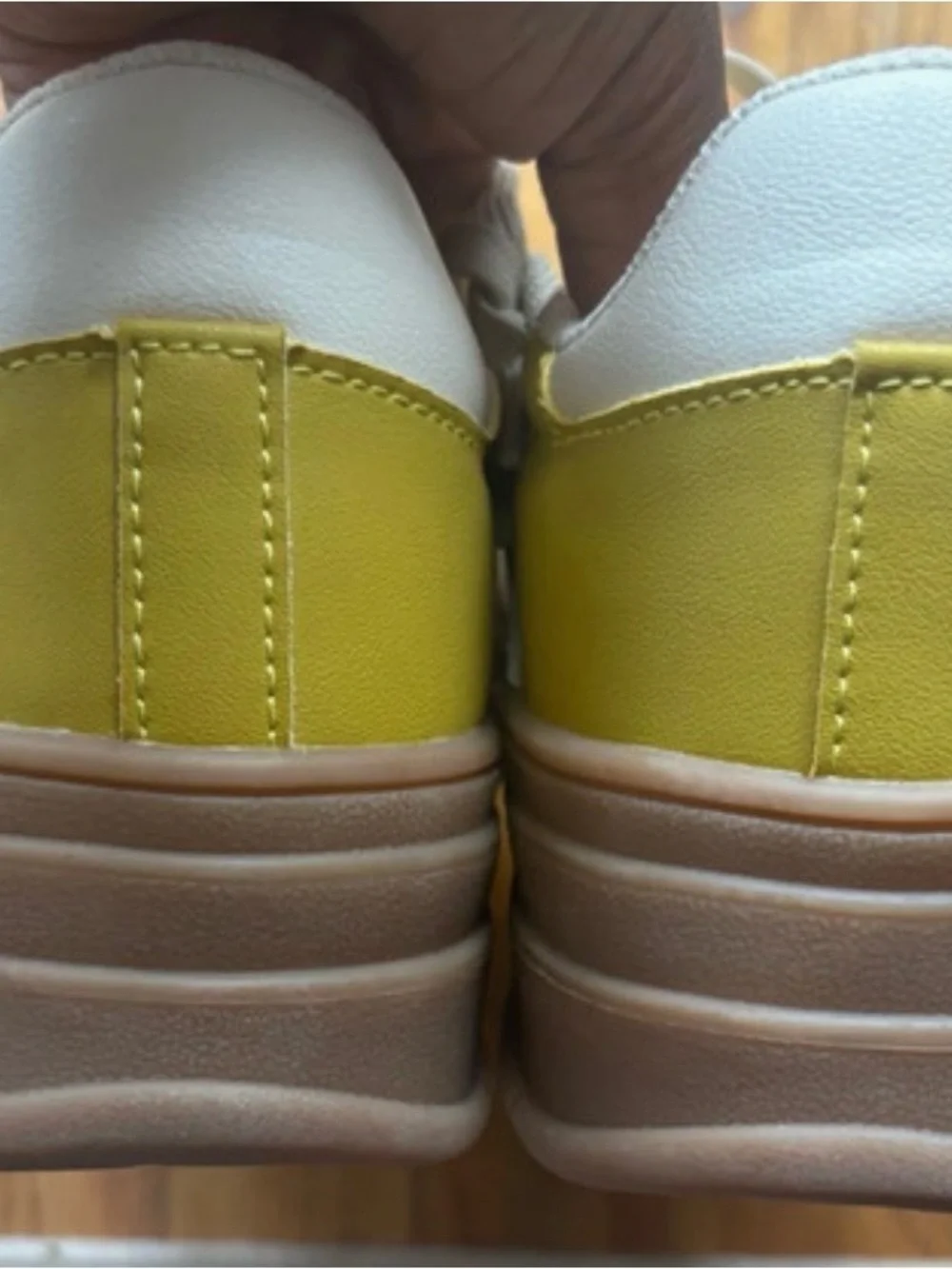 Lucky Step casual women